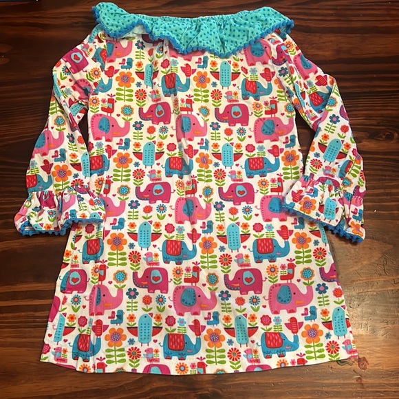 Elephant dress - Picture 2 of 4